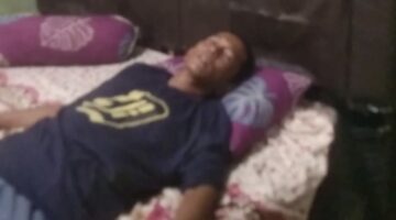 Brutal! Diduga Mabuk Tuak, Ayah dan Anak Hajar Warga Pakai Besi Setelah Rusak Rumah Korban