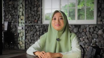 Hanin Nailal Husna Raih Beasiswa Teladan Jalur Tahfidz 30 Juz di UIN Malang