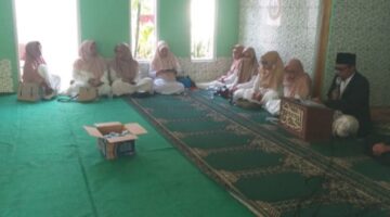 Air Mata Haru dan Doa Keberkahan Warnai Peringatan Maulid Nabi di Babakan Talang Ngamprah